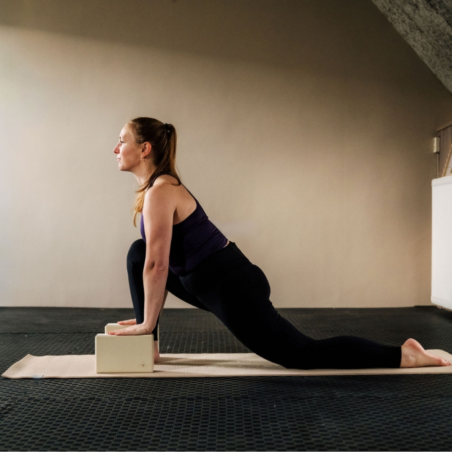 Loes Versteegh - yoga lessen