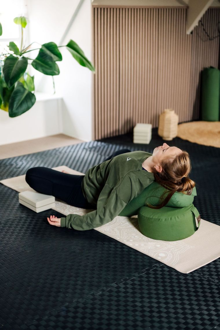 Loes Versteegh - yoga lessen